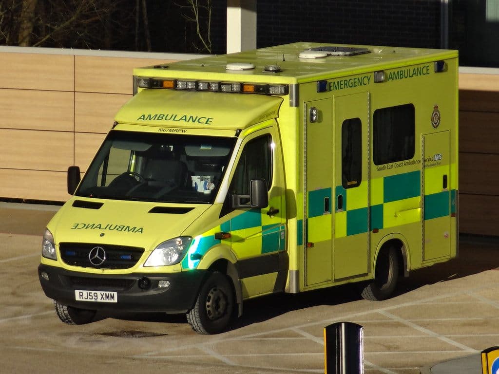 Ambulância 02
